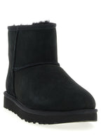جزمة الكاحل UGG Classic Mini Ii