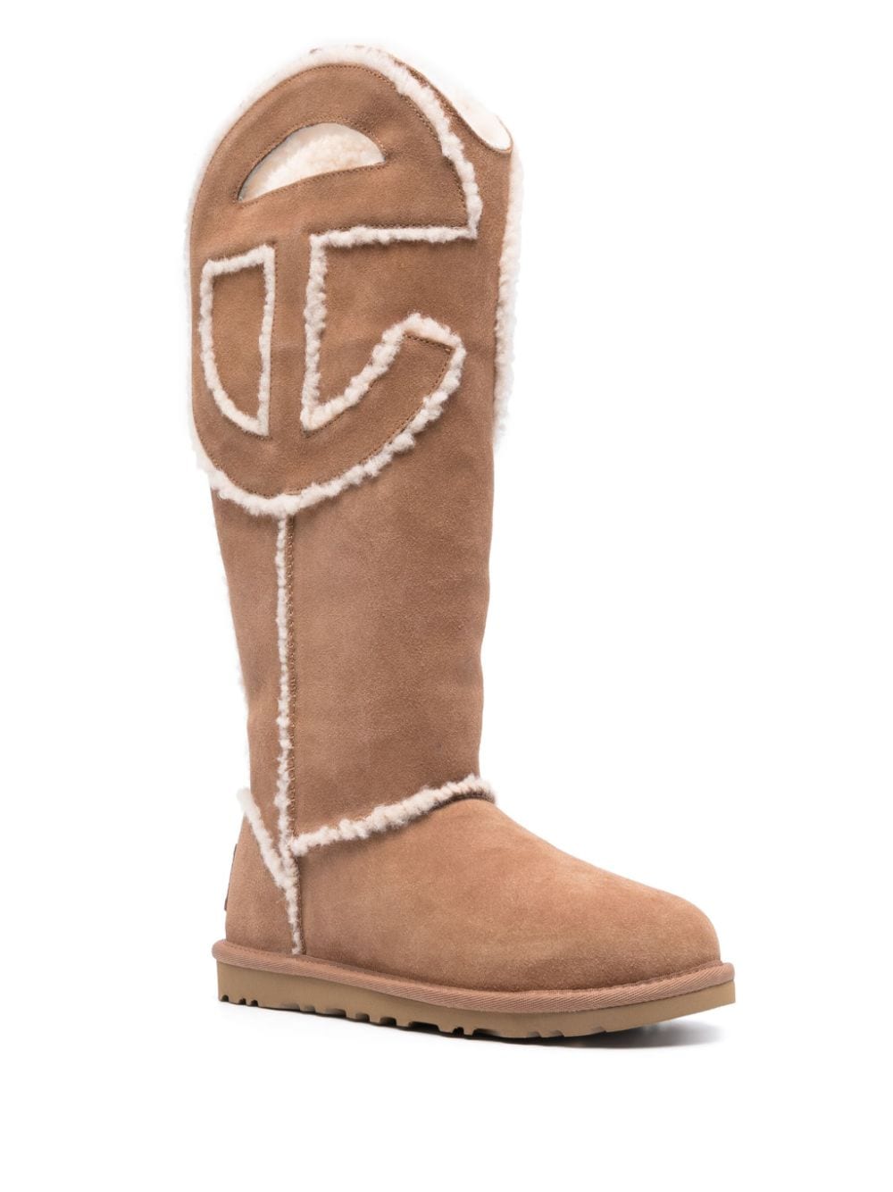حذاء UGG X TELFAR بني اللون