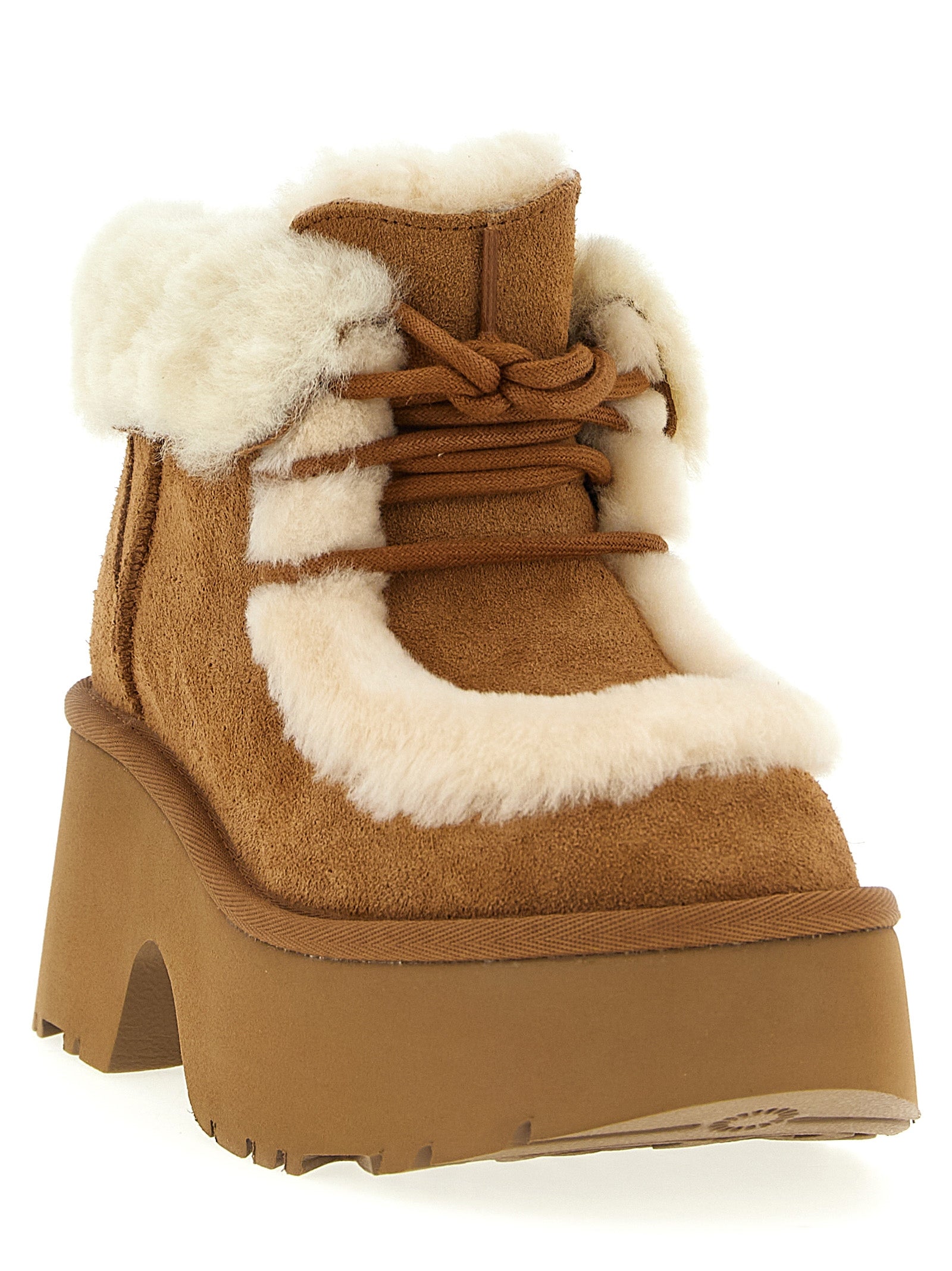 أحذية الكاحل UGG Esmee برباط