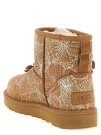 أحذية UGG Classic Mini Meadow القصيرة للكاحل