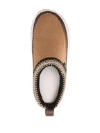حذاء رياضي UGG بني
