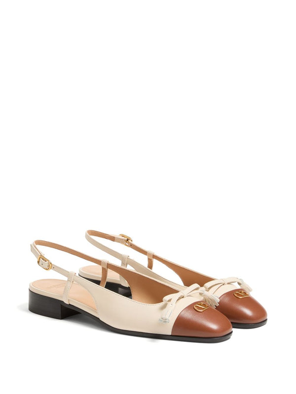 Valentino Garavani Flat shoes White
