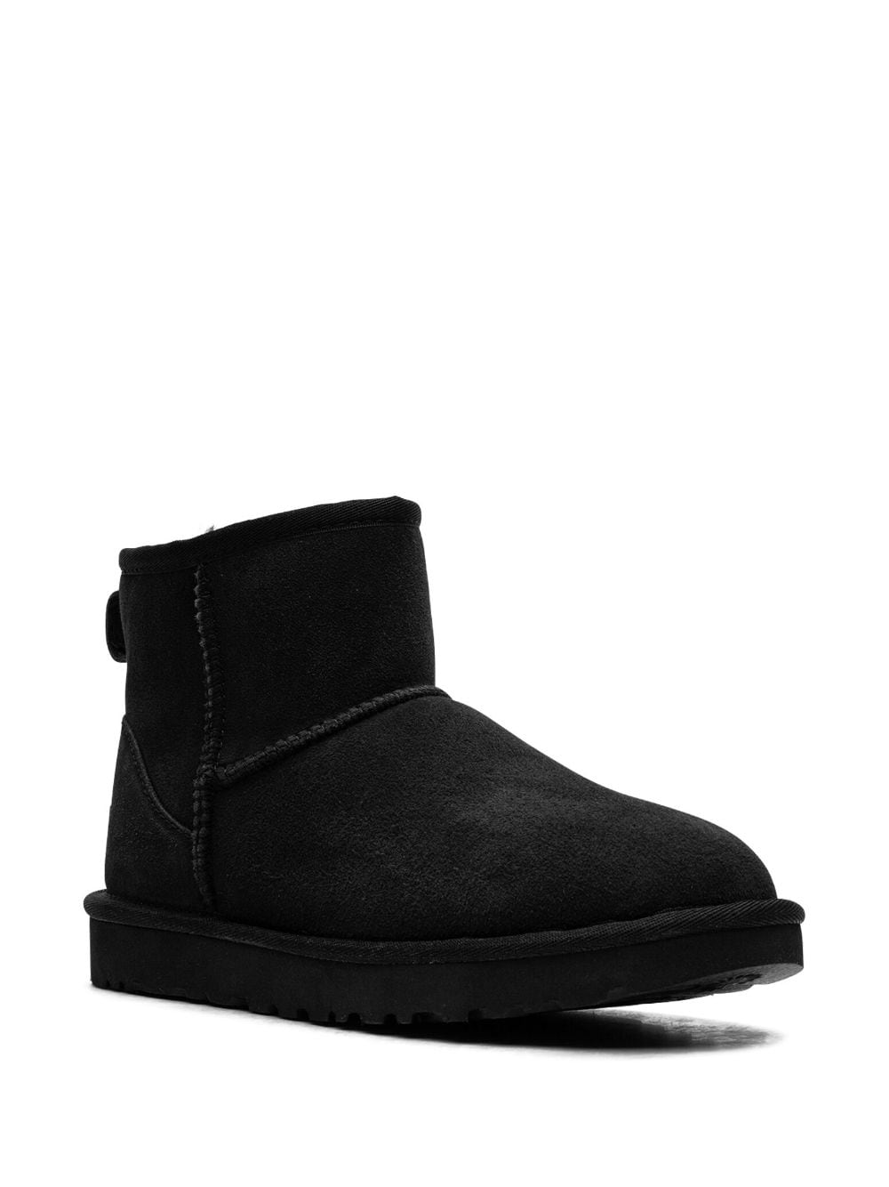 حذاء UGG أسود