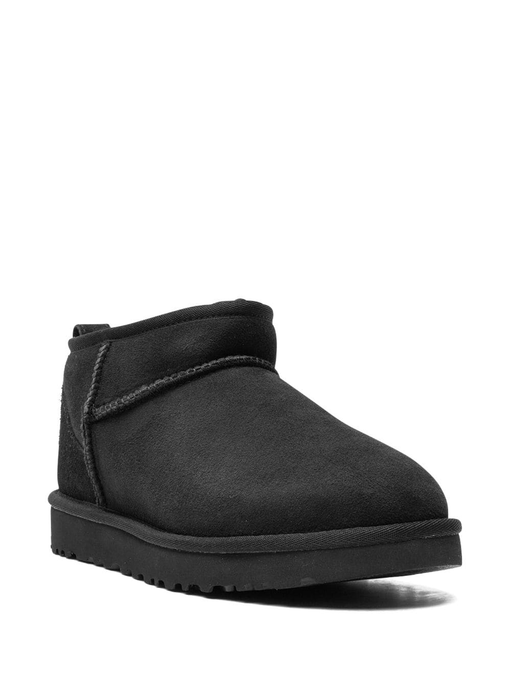 أحذية UGG سوداء