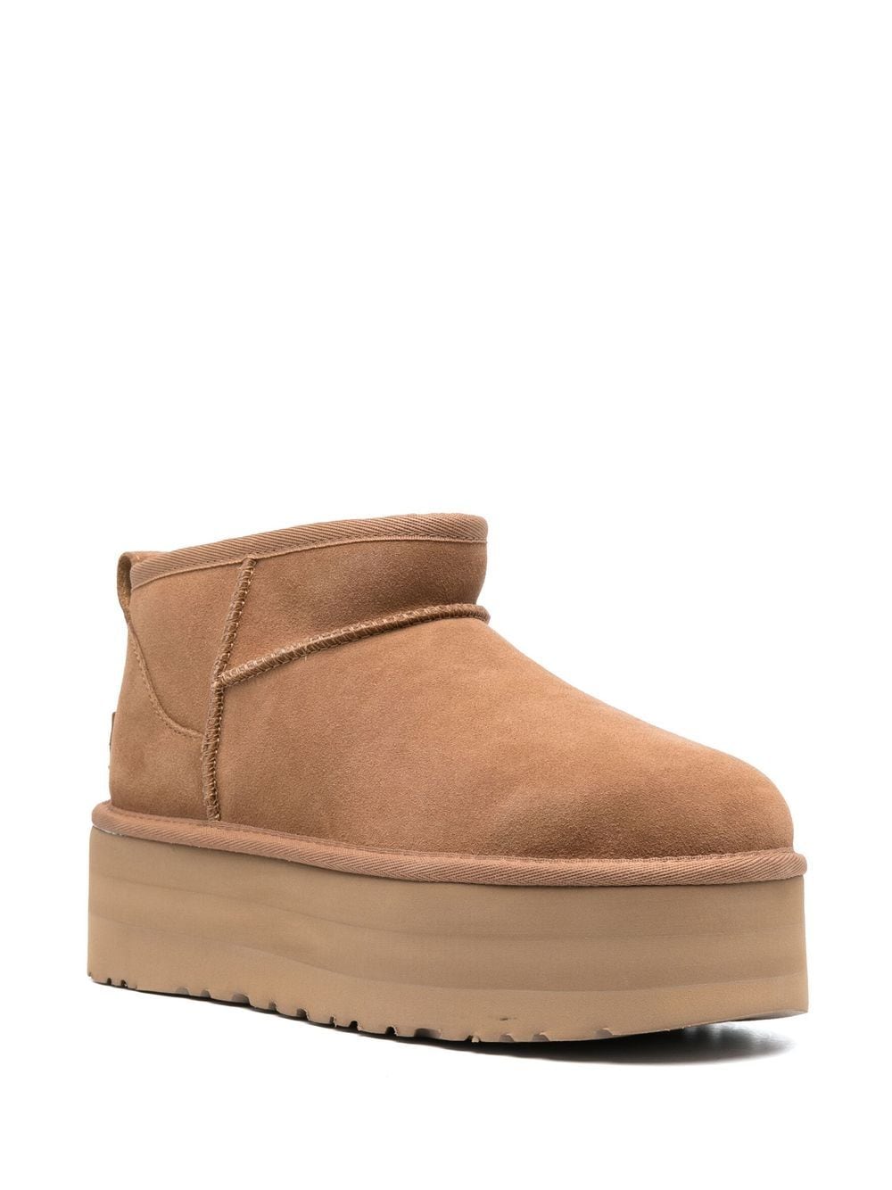 جزمة UGG بيج