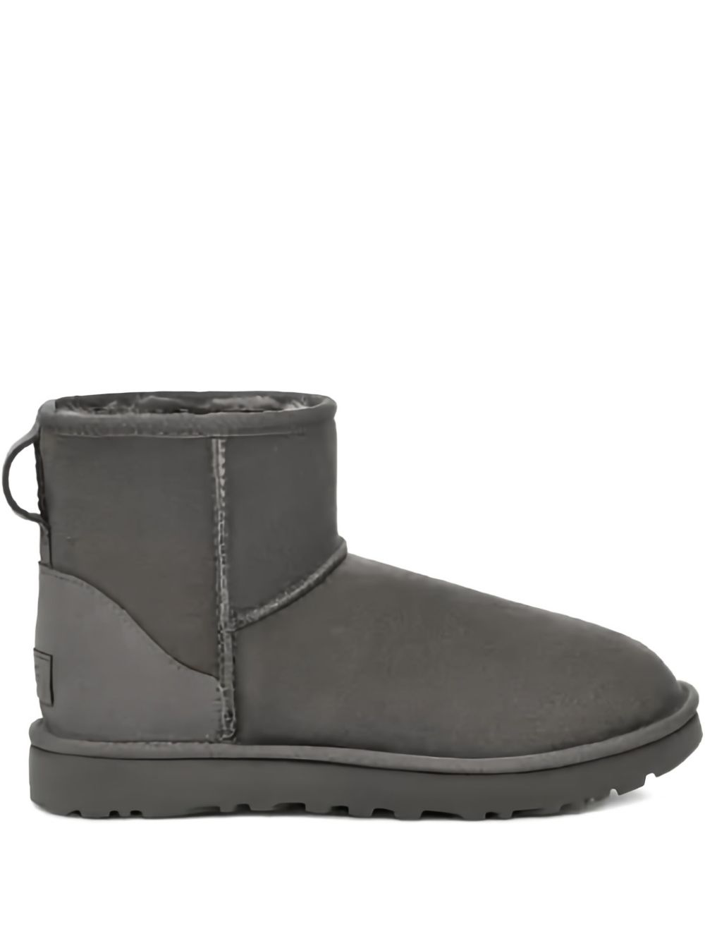 جزمة UGG رمادية