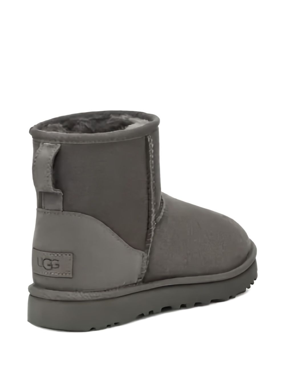 جزمة UGG رمادية