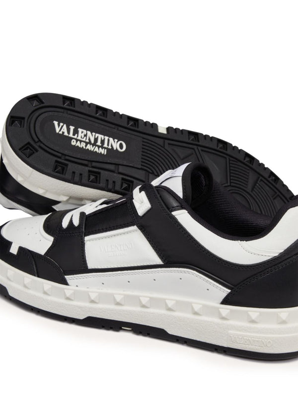Valentino Garavani Low Top Freedots Sneaker In Calfskin
