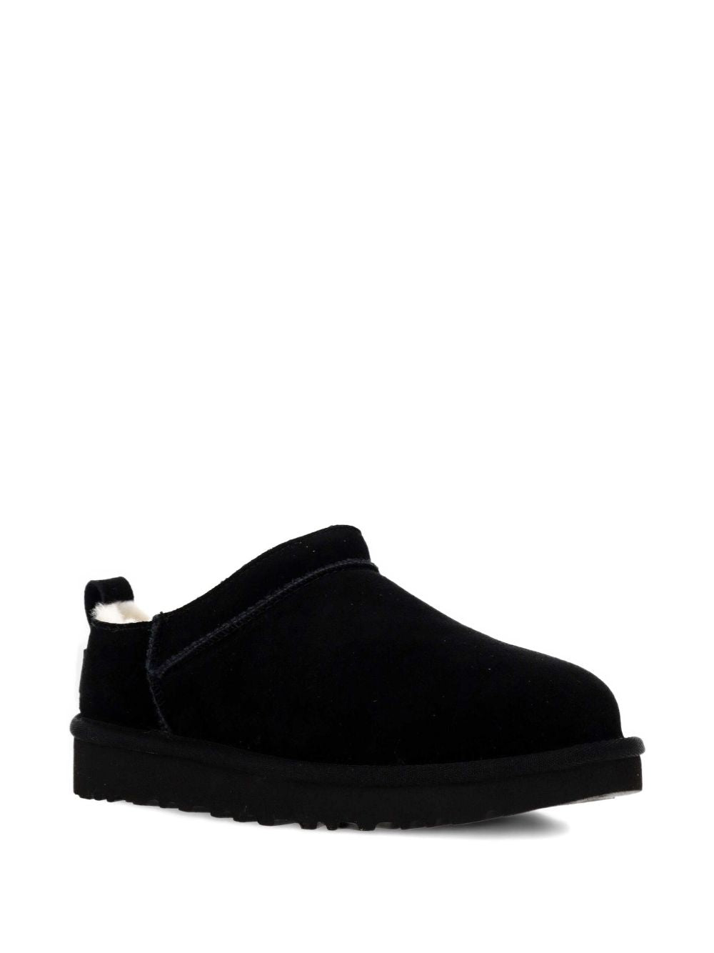 صنادل UGG سوداء