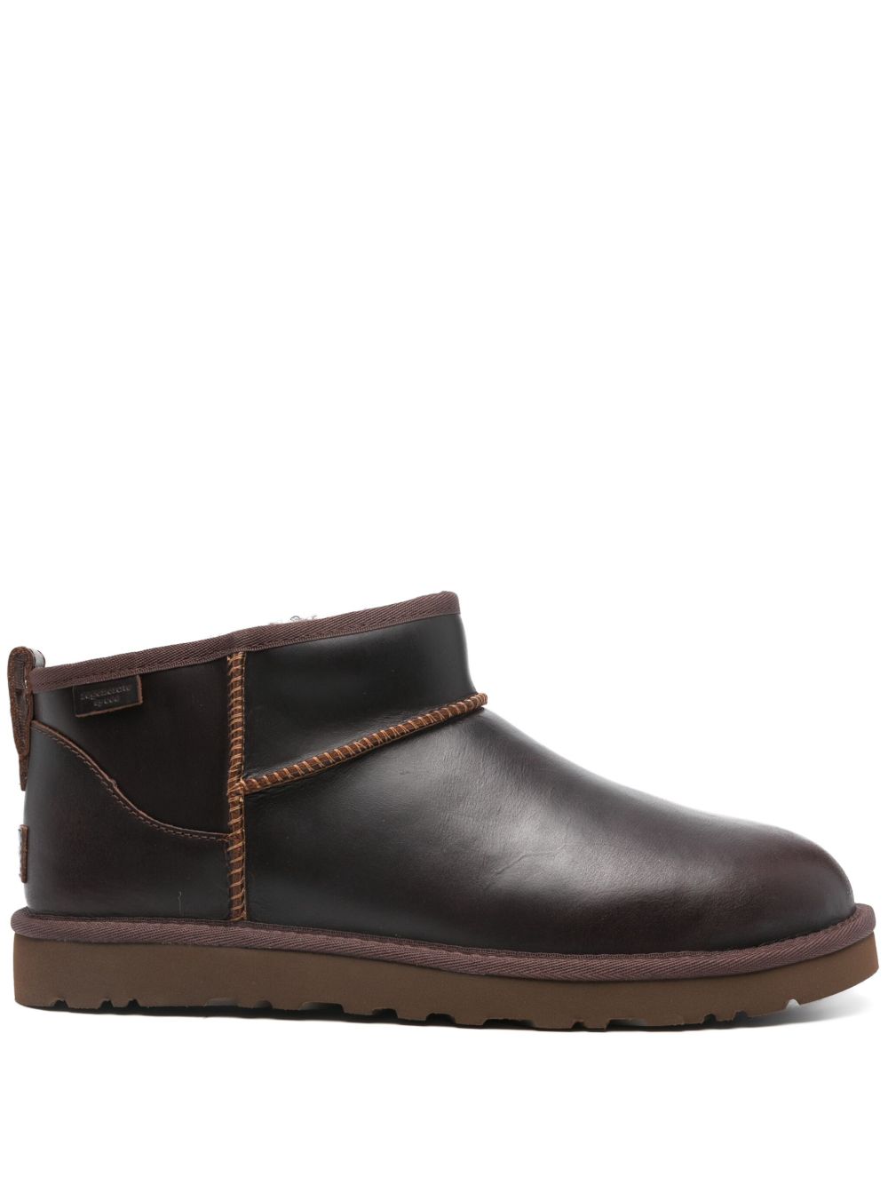 أحذية Ugg Australia الكلاسيكية فائقة الصغر