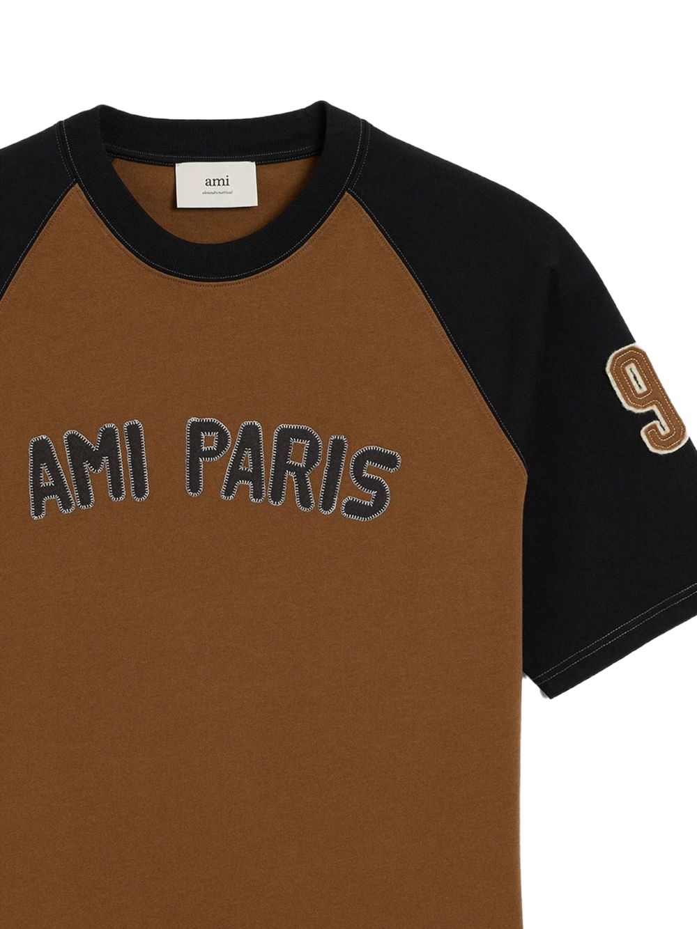 تيشيرتات وبولو من Ami Paris باللون البني