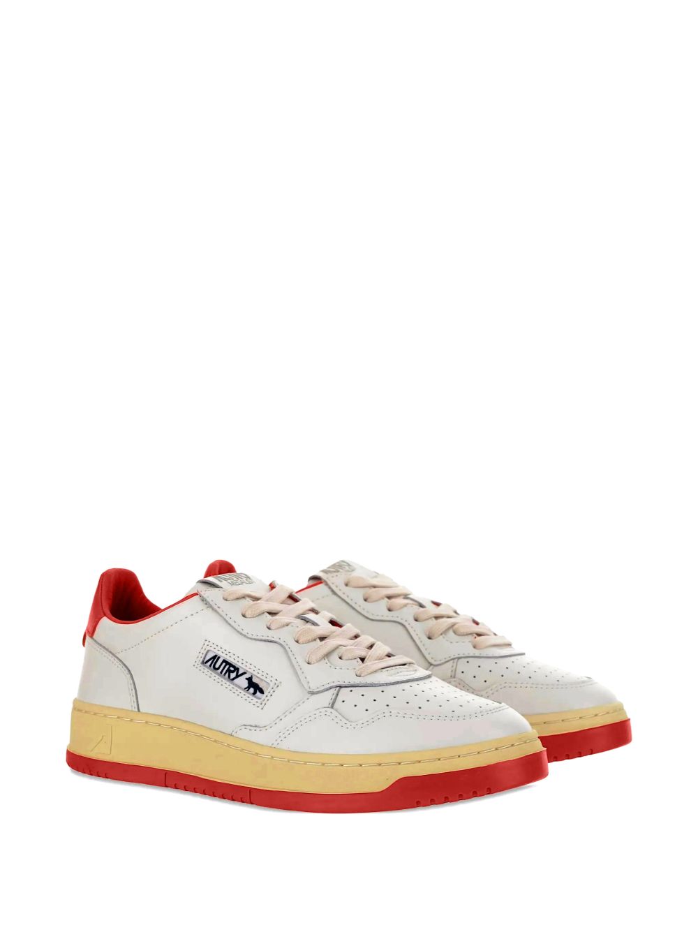 حذاء رياضي أحمر من AUTRY X MAISON KITSUNE