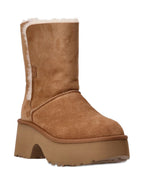 جزمة UGG بيج