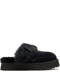 صنادل UGG سوداء