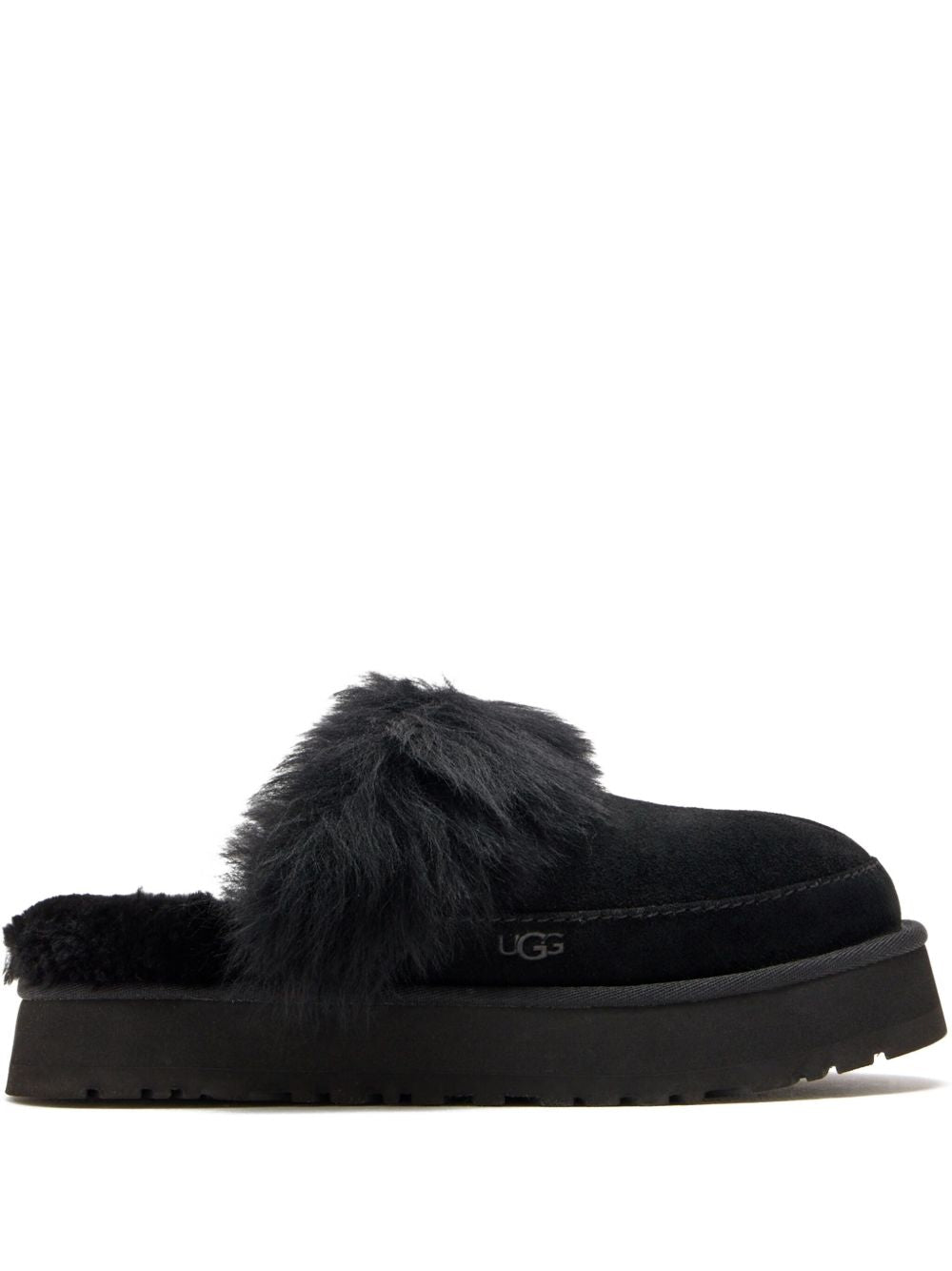 صنادل UGG سوداء