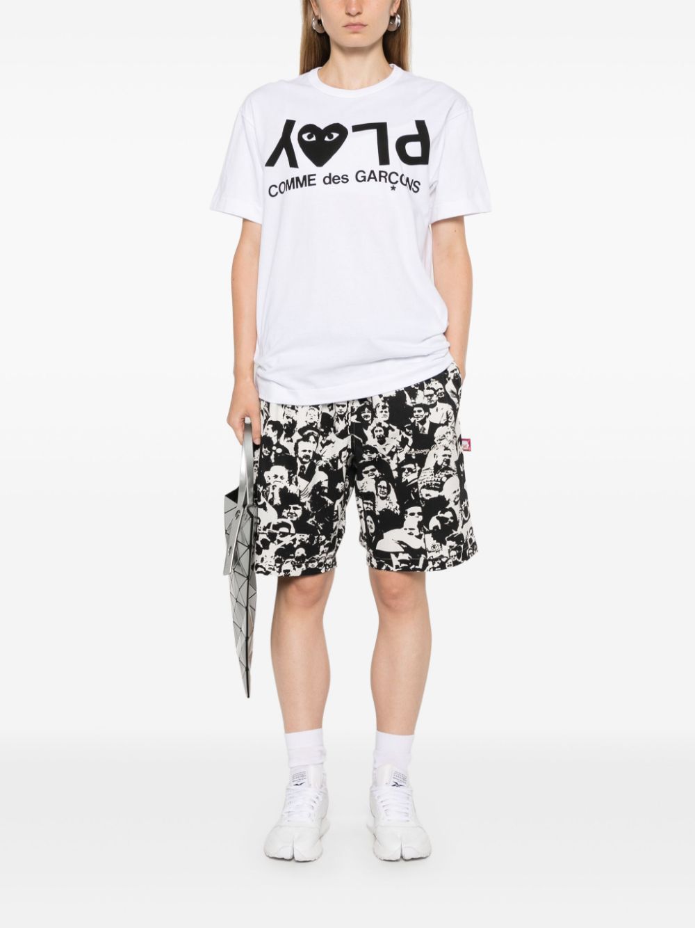 قمصان وقمصان بولو بيضاء من Comme des Garcons