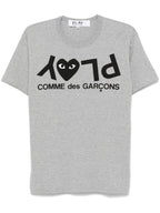 قمصان Comme des Garcons وقمصان بولو رمادية