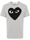 قمصان Comme des Garcons وقمصان بولو رمادية