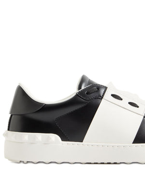 Valentino Garavani Sneakers Black