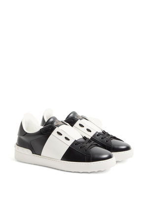 Valentino Garavani Sneakers Black