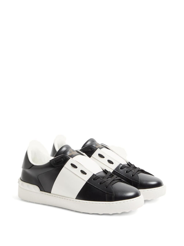 Valentino Garavani Sneakers Black