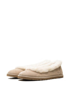 UGG حذاء فلات بيج