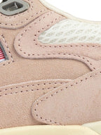 حذاء رياضي أوْتْرِي وردي