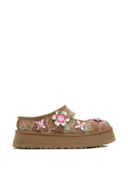 UGG حذاء فلات بيج