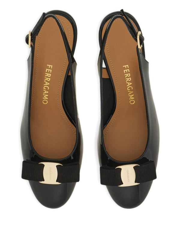Ferragamo With Heel Black