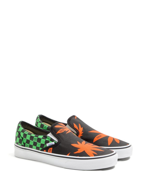 VALENTINO GARAVANI X VANS Sneakers Black