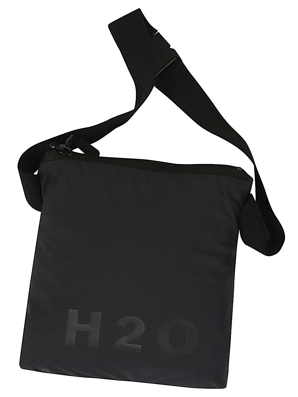 032C H2O SPORTSWEAR Coats NAVY