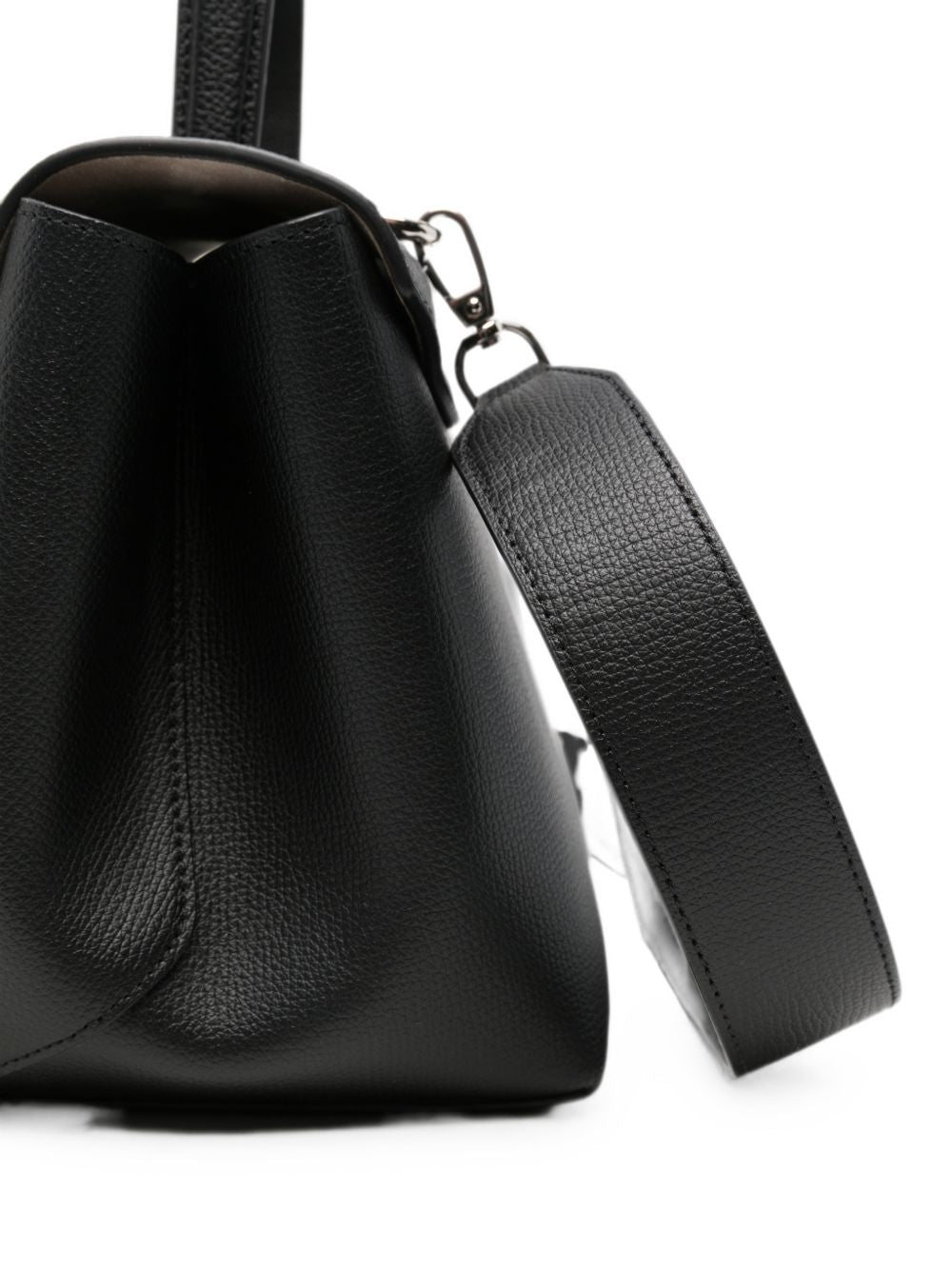 Emporio Armani Bags.. BLACK