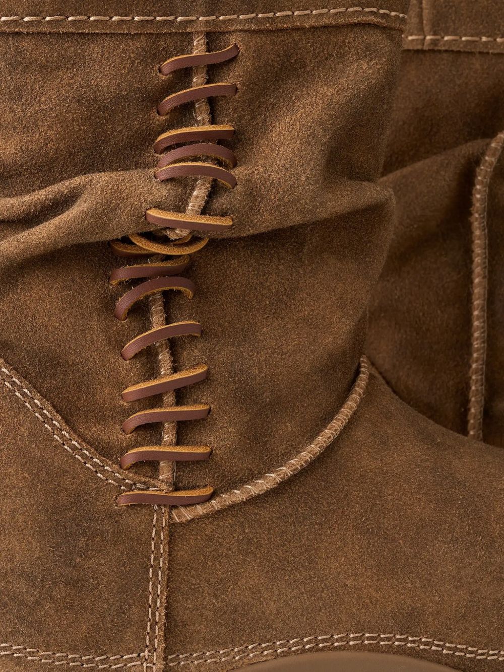 UGG Boots LUGGAGE
