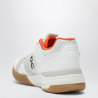 On The Roger Clubhouse Pro tennis shoes in Ivory/Flame
