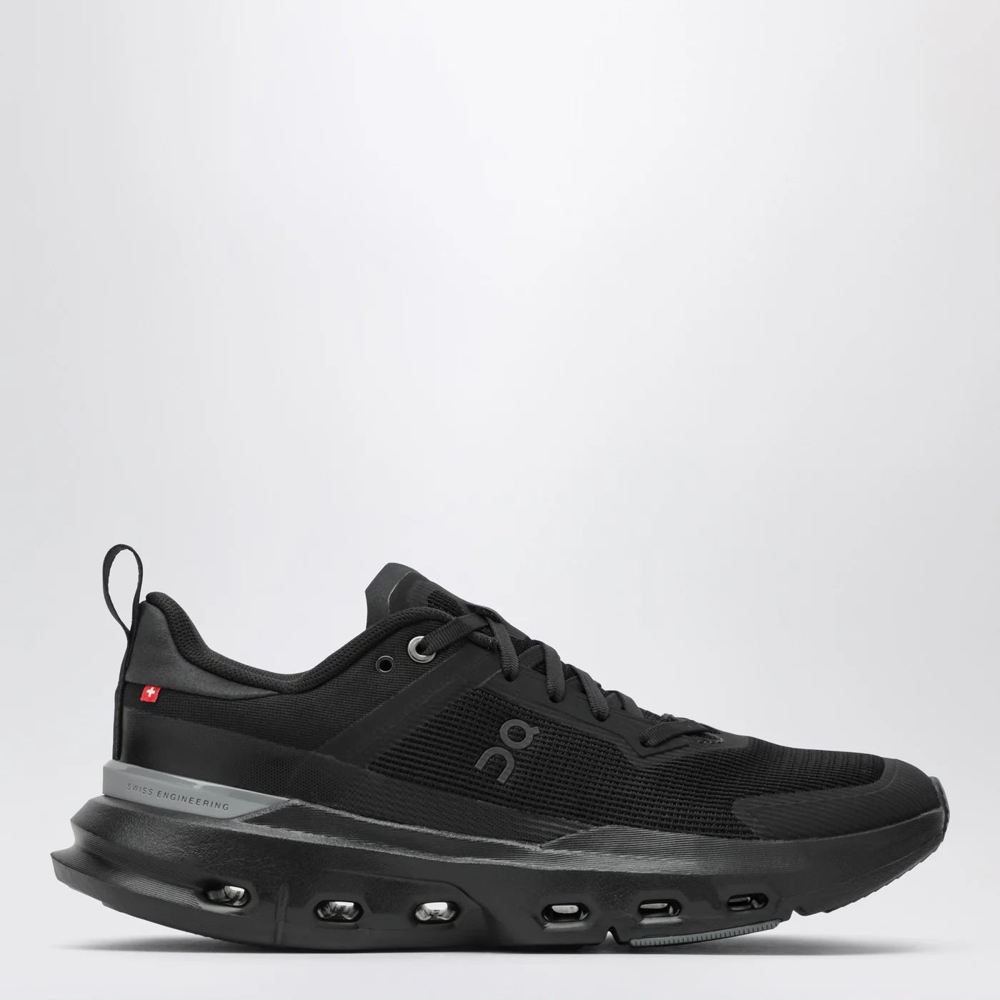 On Sneakers Cloudpulse Next black