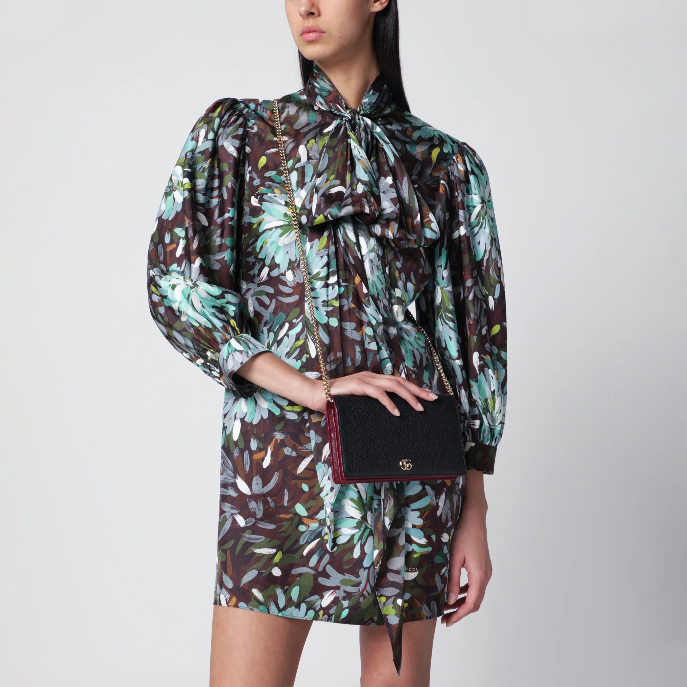 GUCCI GG Marmont wallet with chain black/red