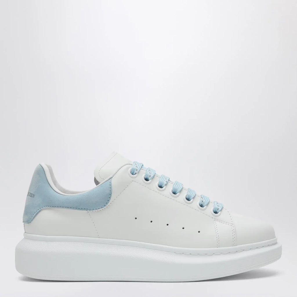Alexander McQueen Oversize Sneakers white/powder blue