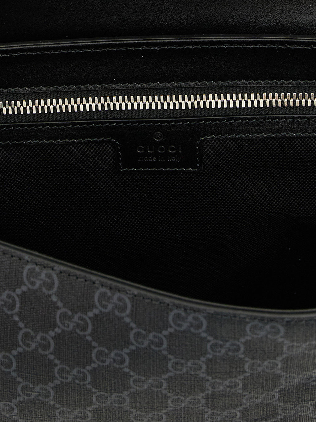 Gucci Gg Medium Crossbody Bag