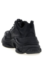 أحذية سنيكرز Balenciaga Triple S الرياضية