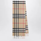 Burberry Cashmere scarf with Check motif