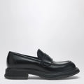 GUCCI Black leather loafer with logo