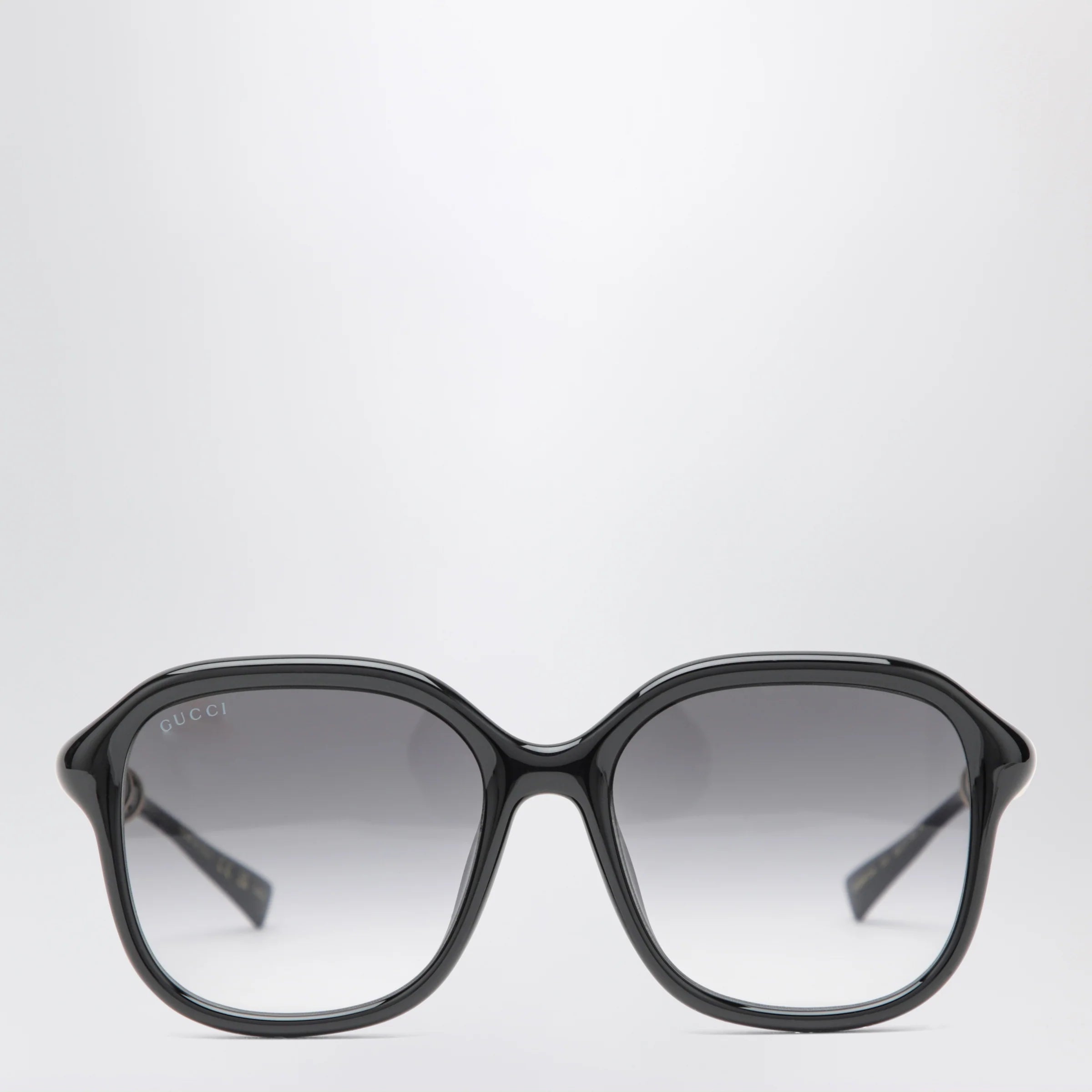 GUCCI Black square sunglasses