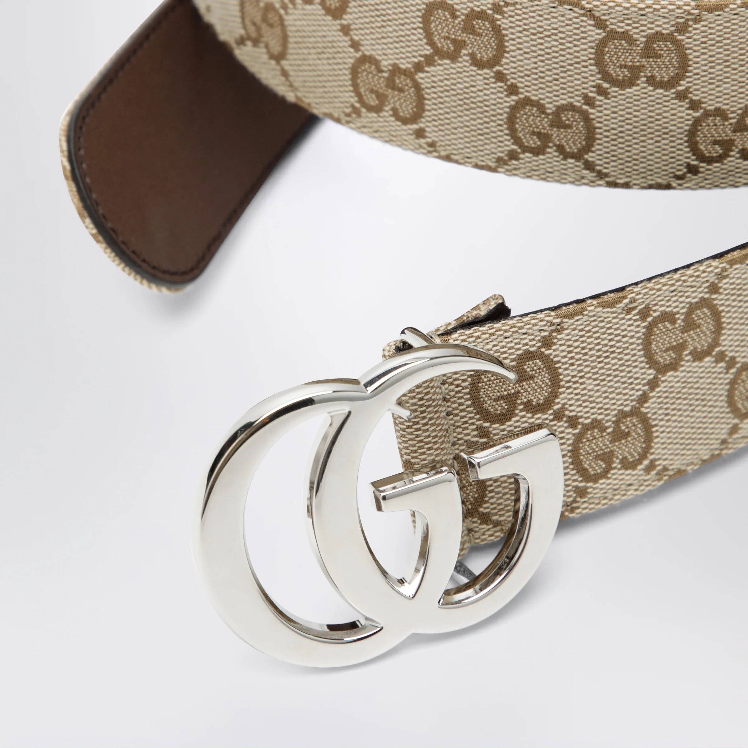 GUCCI Flat Marmont belt in sand GG fabric