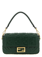 حقيبة كتف Fendi Baguette® متوسطة الحجم