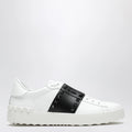 Valentino Garavani Rockstud Untitled white/black sneaker