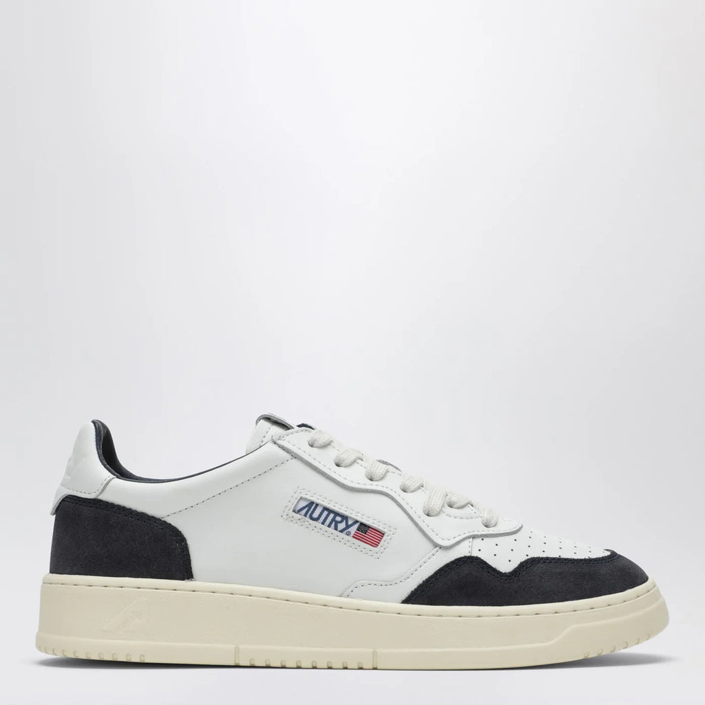 AUTRY Medalist Low Sneakers in white leather and blue suede