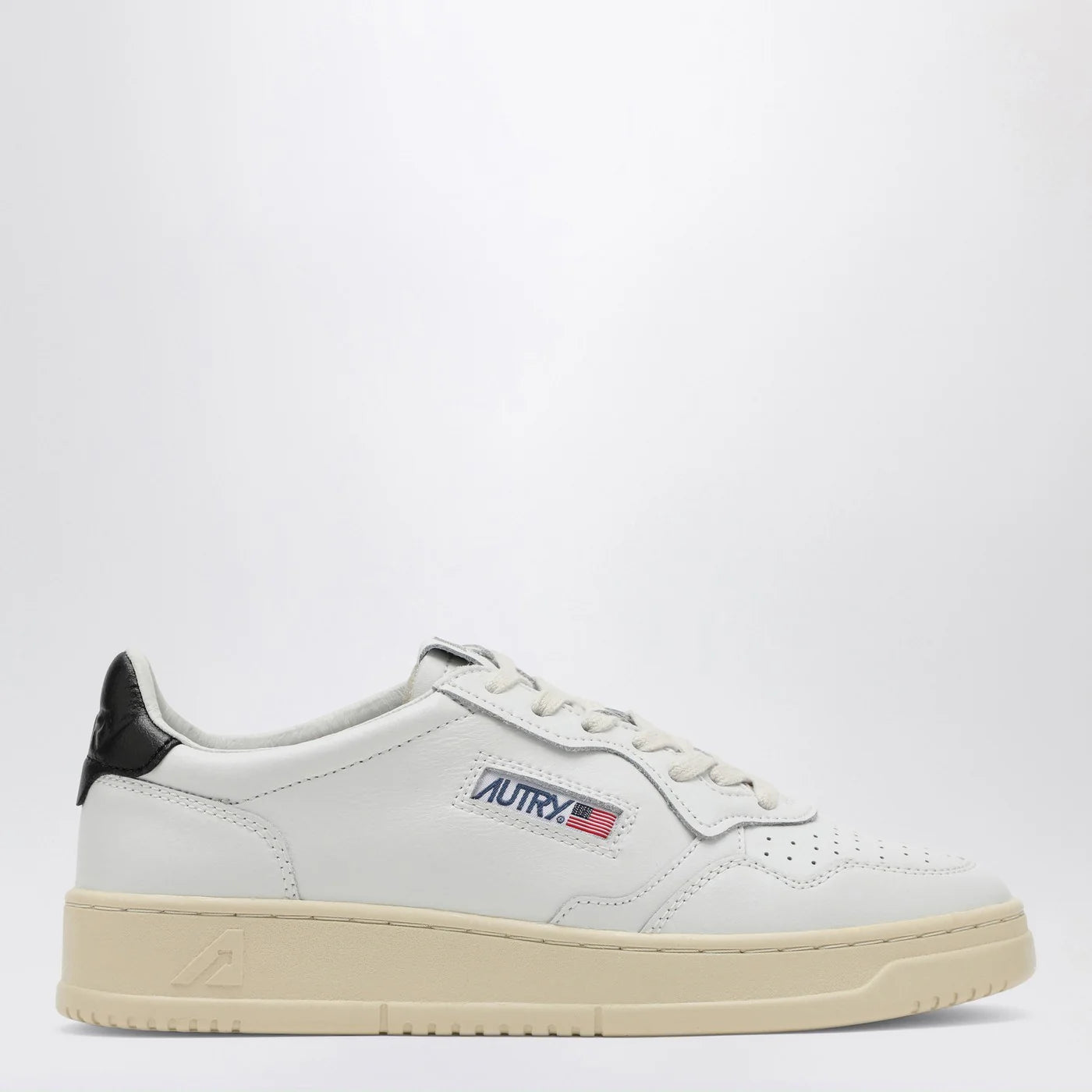 AUTRY Medalist white/black trainer