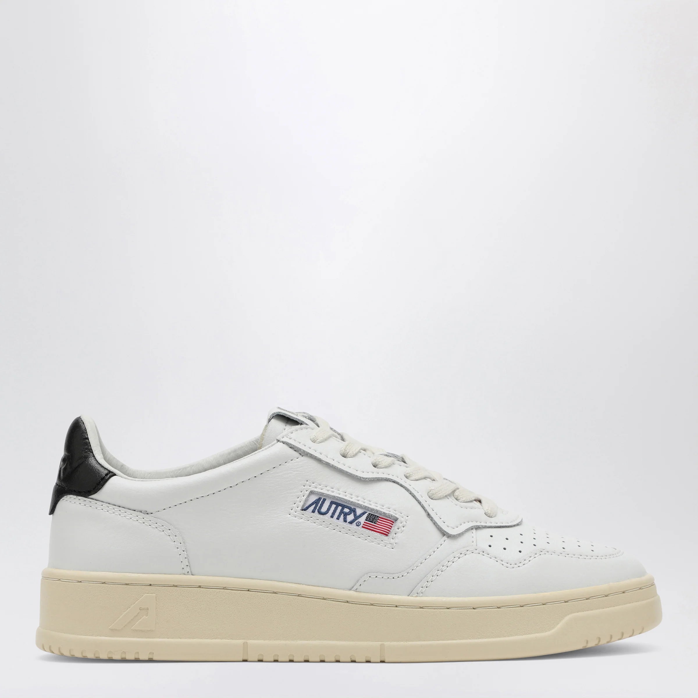 AUTRY Medalist white/black trainer