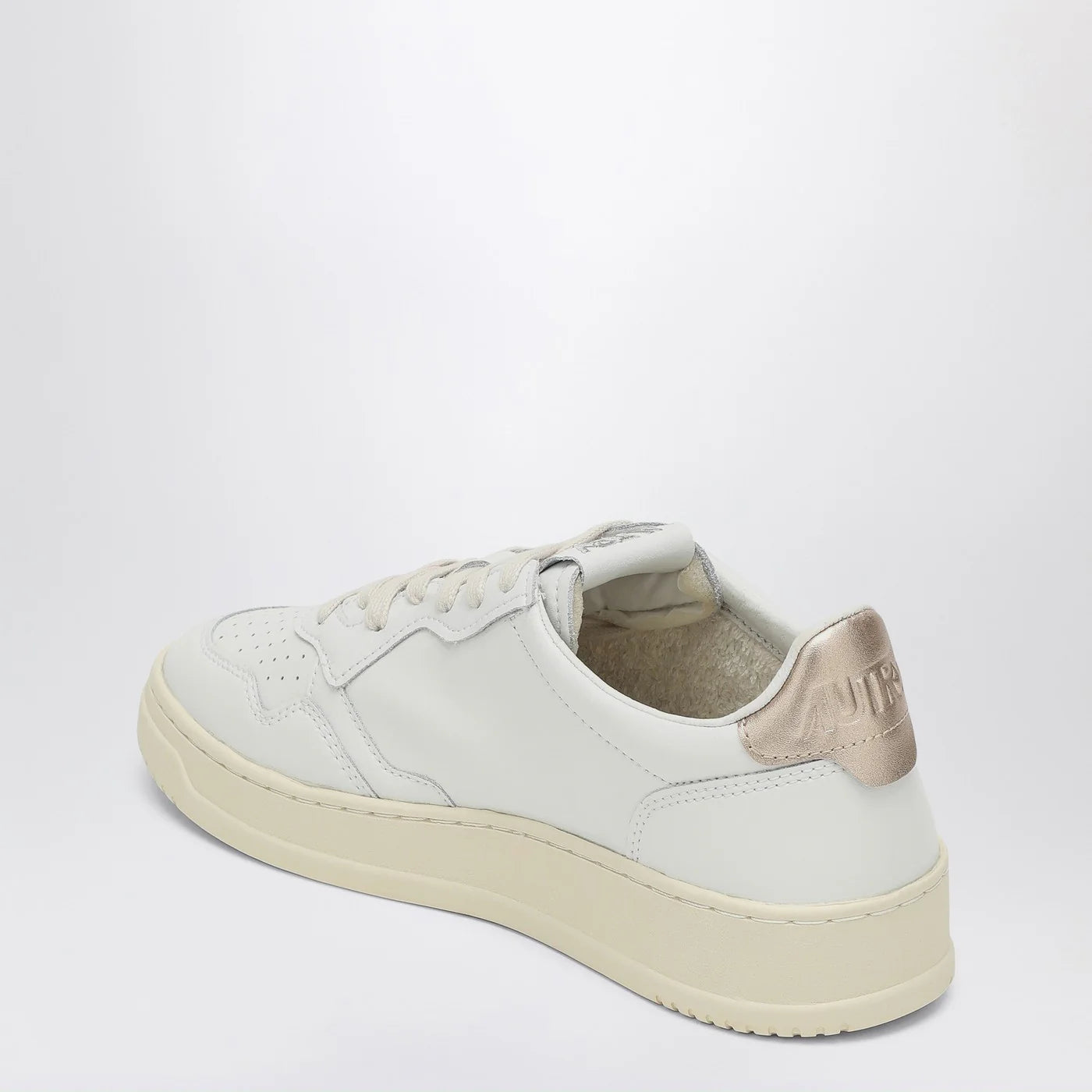 AUTRY Medalist white/gold leather trainer