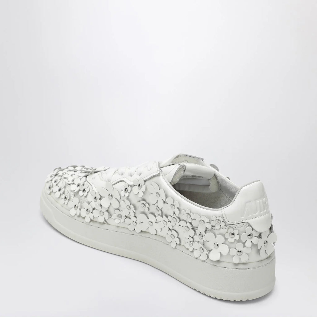 AUTRY Sneakers Medalist Blooming in white leather